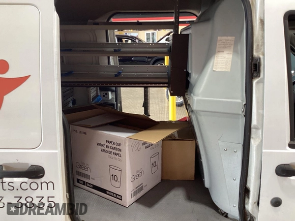 2013 Ford Transit Connect XLT z VIN NM0LS7BN2DT141131, wystawiony jako IAAI lot #42571503 z przebiegiem 151 903 mil mil oraz . Historia ofert i sprzedaży dostępna na DreamBid. Obrazek 25.