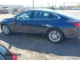 2018 Chevrolet Malibu LT with VIN 1G1ZD5ST4JF206025, listed as a IAAI auction lot 42081714 with 65,069 mi miles and . Bid and sale history available at carsss.com. Image 15.