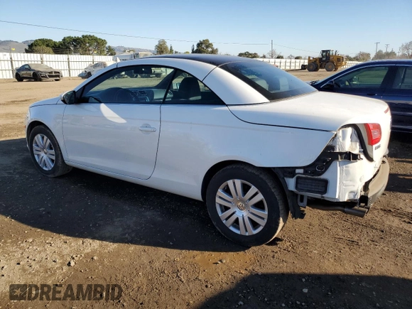2009 Volkswagen Eos Komfort с VIN WVWAA71F79V011641, выставлен на аукционе Copart как лот 42577045 с пробегом 66 543 миль миль и Списание • Salvage title. История ставок и продаж доступна на DreamBid. Изображение 2.