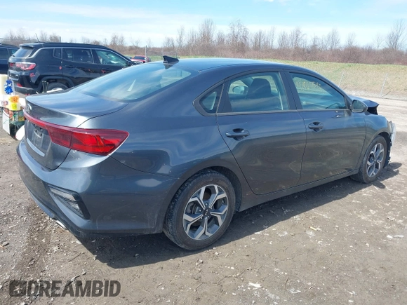 2019 Kia Forte LXS with VIN 3KPF24AD0KE095571, listed as a IAAI auction lot 41967590 with 31,967 mi miles. Bid and sale history available at carsss.com. Image 4.
