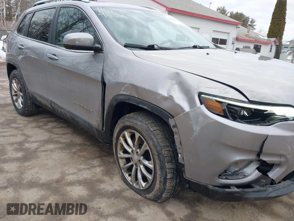 2019 Jeep Cherokee Latitude with VIN 1C4PJMCB9KD214299, listed as a IAAI auction lot 41689632 with 151,786 mi miles. Bid and sale history available at carsss.com. Image 6.