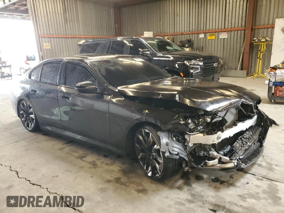 2024 BMW i5 eDrive40 z VIN WBY33FK07RCP43401, wystawiony jako Copart lot #79097314 z przebiegiem 19 914 mil mil oraz Szkoda całkowita • Salvage title. Historia ofert i sprzedaży dostępna na DreamBid. Obrazek 4.