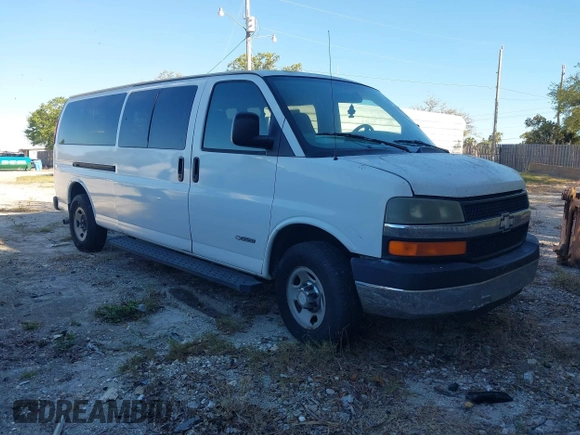 2006 Chevrolet Express Passenger with VIN 1GAHG39U961199535, listed as a IAAI auction lot 41718438 with 271,298 mi miles and . Bid and sale history available at DreamBid. Image 1.