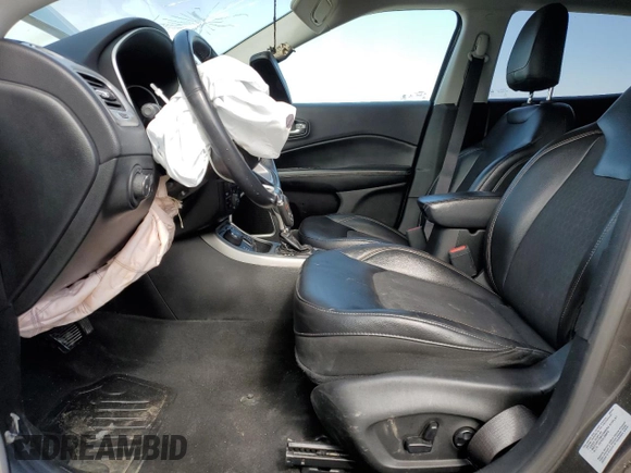 2017 Jeep Compass Latitude with VIN 3C4NJDBB8HT628069, listed as a Copart auction lot 48060445 with 85,991 mi miles and Salvage Title. Bid and sale history available at carsss.com. Image 7.
