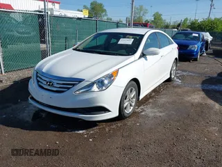 2014 Hyundai Sonata GLS with VIN 5NPEB4AC2EH882685, listed as a IAAI auction lot 42125895 with 68,669 mi miles and . Bid and sale history available at carsss.com. Image 2.