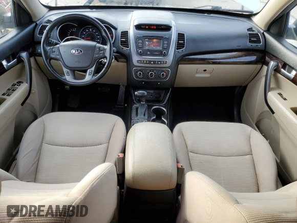 2015 Kia Sorento LX with VIN 5XYKTCA65FG551810, listed as a Copart auction lot 51372085 with 85,377 mi miles and Salvage Title. Bid and sale history available at DreamBid. Image 8.