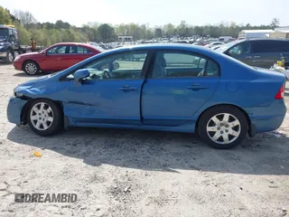 2009 Honda Civic LX z VIN 1HGFA16579L012949, wystawiony jako IAAI lot #41938215 z przebiegiem 180 795 mil mil oraz . Historia ofert i sprzedaży dostępna na DreamBid. Obrazek 14.