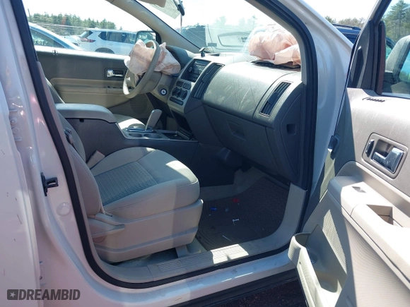 2010 Ford Edge SE with VIN 2FMDK3GC5ABA06627, listed as a IAAI auction lot 41929943 with 136,407 mi miles. Bid and sale history available at carsss.com. Image 5.