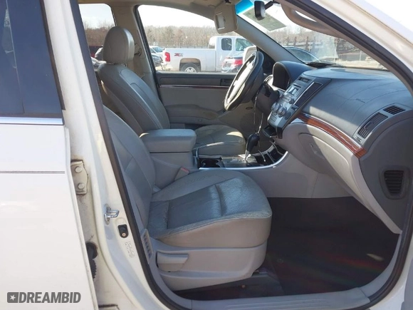 2008 Hyundai Veracruz GLS with VIN KM8NU13C18U069432, listed as a IAAI auction lot 41750806 with 203,132 mi miles. Bid and sale history available at carsss.com. Image 5.