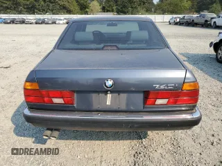 1994 BMW 7 Series z VIN WBAGD4329RDE68127, wystawiony jako Copart lot #70697044 z przebiegiem 179 943 mil mil oraz Czysty tytuł • Clean title. Historia ofert i sprzedaży dostępna na DreamBid. Obrazek 6.