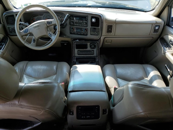 2003 GMC Yukon XL Denali with VIN 1GKFK66U93J266220, listed as a Copart auction lot 50806205 with 212,033 mi miles and Salvage Title. Bid and sale history available at carsss.com. Image 8.
