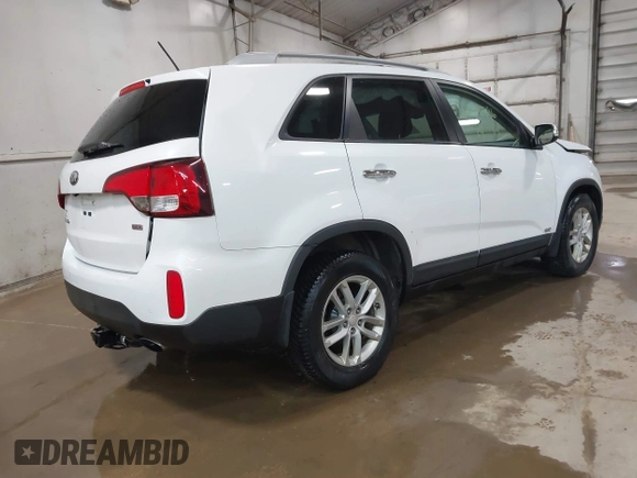 2014 Kia Sorento LX with VIN 5XYKTDA73EG461794, listed as a IAAI auction lot 41878986 with 74,105 mi miles. Bid and sale history available at carsss.com. Image 4.