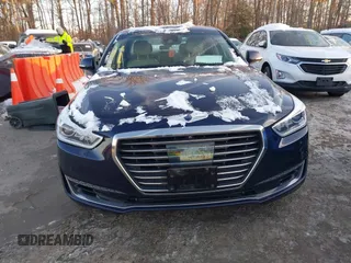 2018 Genesis G90 3.3T Premium with VIN KMHG34JA5JU043341, listed as a IAAI auction lot 41272841 with 33,527 mi miles. Bid and sale history available at carsss.com. Image 12.