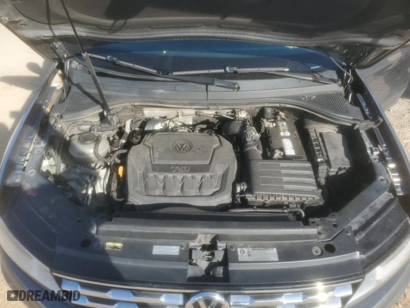 2018 Volkswagen Tiguan S with VIN 3VV1B7AX3JM009567, listed as a Copart auction lot 42562965 with 134,016 mi miles and Salvage Title. Bid and sale history available at carsss.com. Image 12.