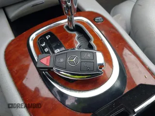 2000 Mercedes-Benz S 320/430/500 z VIN WDBNG70J4YA020596, wystawiony jako IAAI lot #42101357 z przebiegiem 168 571 mil mil oraz . Historia ofert i sprzedaży dostępna na DreamBid. Obrazek 11.
