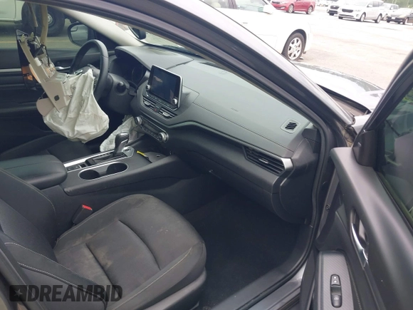 2019 Nissan Altima SV with VIN 1N4BL4DV4KC205891, listed as a IAAI auction lot 42414475 with 60,462 mi miles and . Bid and sale history available at DreamBid. Image 5.
