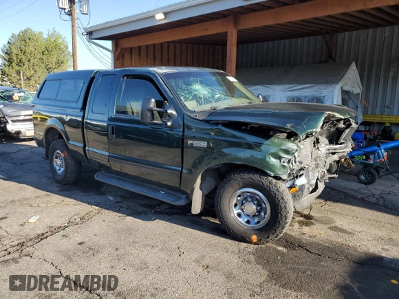 2001 Ford F-250 XL with VIN 1FTNX21SX1EA80232, listed as a Copart auction lot 56067955 with 188,119 mi miles and Salvage title. Bid and sale history available at DreamBid. Image 4.