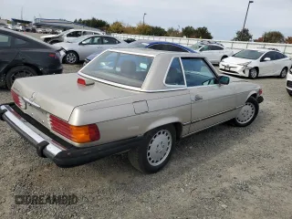 1986 Mercedes-Benz 560 SL with VIN WDBBA48D7GA038817, listed as a Copart auction lot 78922974 with 54,926 mi miles and Clean Title. Bid and sale history available at DreamBid. Image 3.