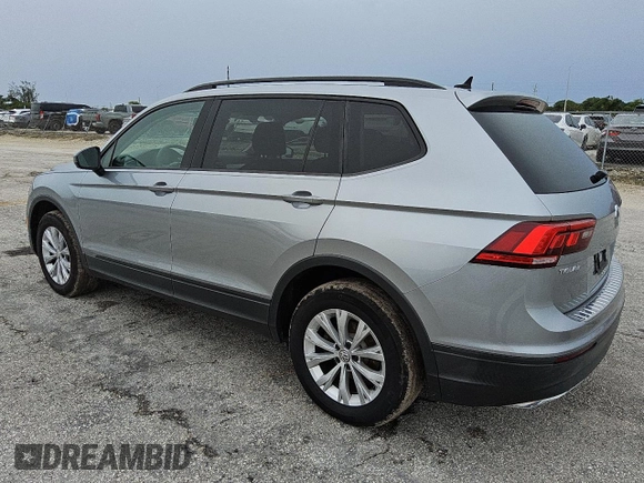2020 Volkswagen Tiguan S with VIN 3VV1B7AXXLM038227, listed as a Copart auction lot 59495955 with 113,098 mi miles and Clean title. Bid and sale history available at DreamBid. Image 2.