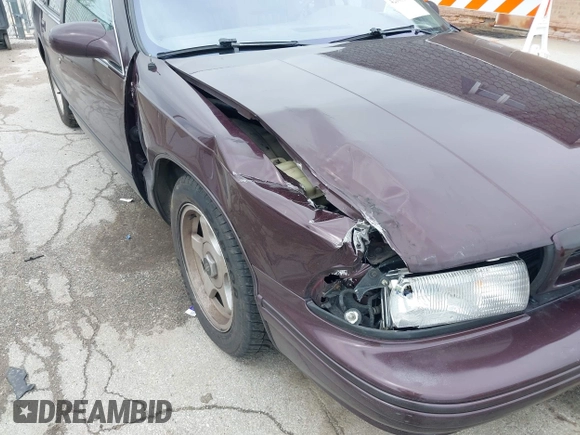 1995 Chevrolet Caprice z VIN 1G1BL52PXSR184877, wystawiony jako IAAI lot #42105547 z przebiegiem 109 845 mil mil oraz . Historia ofert i sprzedaży dostępna na DreamBid. Obrazek 6.