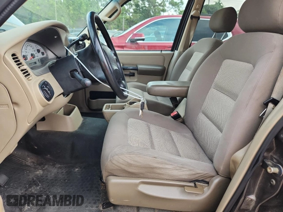 2005 Ford Explorer Sport Trac XLS with VIN 1FMZU67K95UA13377, listed as a Copart auction lot 63669845 with 123,676 mi miles and Clean title. Bid and sale history available at DreamBid. Image 7.