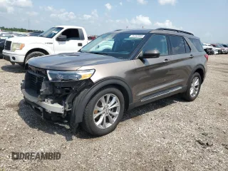 2021 Ford Explorer XLT with VIN 1FMSK7DH2MGA04636, listed as a Copart auction lot 54262005 with 55,575 mi miles and Salvage Title. Bid and sale history available at carsss.com. Image 1.