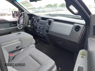 2012 Ford F-150 XL z VIN 1FTFX1EF4CKE22564, wystawiony jako IAAI lot #42444005 z przebiegiem 127 308 mil mil oraz . Historia ofert i sprzedaży dostępna na DreamBid. Obrazek 5.