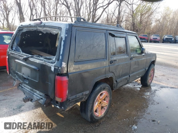 2000 Jeep Cherokee Classic with VIN 1J4FF58SXYL215871, listed as a IAAI auction lot 41855165 with 132,284 mi miles. Bid and sale history available at carsss.com. Image 4.