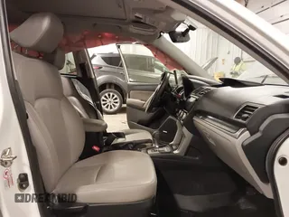 2017 Subaru Forester Limited with VIN JF2SJARCXHH511108, listed as a IAAI auction lot 41827539 with 162,812 mi miles. Bid and sale history available at carsss.com. Image 5.
