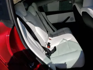 2025 Tesla Model 3 Long Range z VIN 5YJ3E1EA7SF906723, wystawiony jako Copart lot #53521795 z przebiegiem 5 115 mil mil oraz Szkoda całkowita • Salvage title. Historia ofert i sprzedaży dostępna na DreamBid. Obrazek 11.