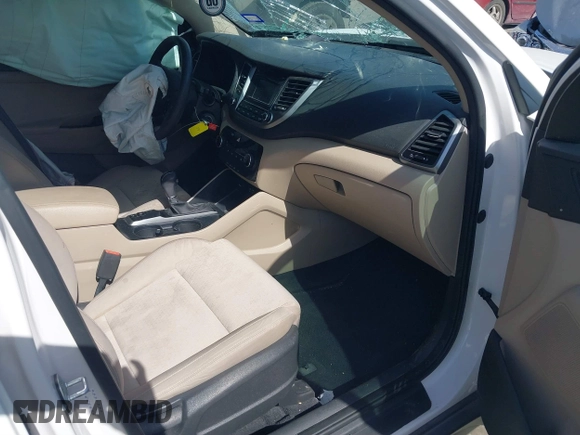2016 Hyundai Tucson Limited with VIN KM8J33A24GU160815, listed as a IAAI auction lot 41856250 with 98,609 mi miles. Bid and sale history available at carsss.com. Image 5.