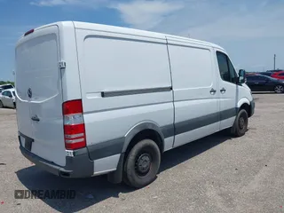 2017 Mercedes-Benz Sprinter Cargo Worker with VIN WD3PE7CD7HP561915, listed as a IAAI auction lot 41915896 with Not Provided miles. Bid and sale history available at carsss.com. Image 4.