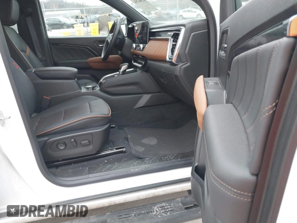 2023 GMC Canyon 4WD AT4 with VIN 1GTP6DEK0P1221777, listed as a IAAI auction lot 41564754 with 21,974 mi miles. Bid and sale history available at carsss.com. Image 5.