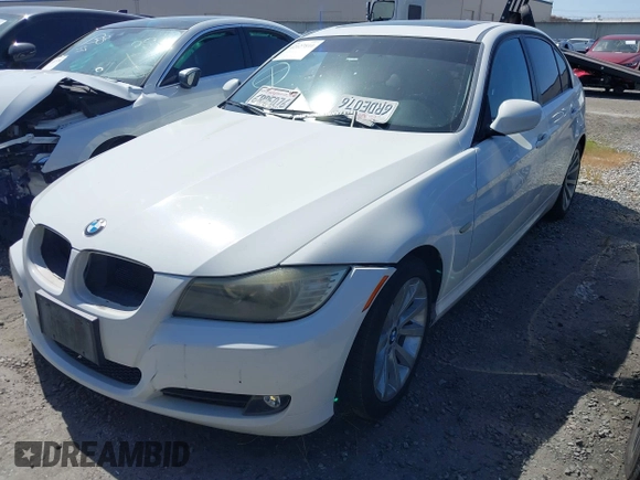 2011 BMW 3 Series 328i with VIN WBAPH5C55BA444514, listed as a IAAI auction lot 42127810 with 148,622 mi miles and . Bid and sale history available at carsss.com. Image 2.