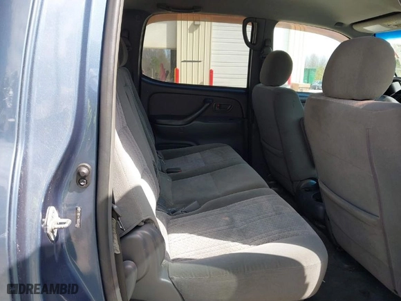 2006 Toyota Tundra SR5 with VIN 5TBDT44186S548460, listed as a IAAI auction lot 41815136 with 180,353 mi miles. Bid and sale history available at carsss.com. Image 8.
