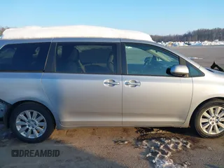 2015 Toyota Sienna Ltd with VIN 5TDDK3DC1FS094834, listed as a IAAI auction lot 41344394 with 137,146 mi miles. Bid and sale history available at carsss.com. Image 13.