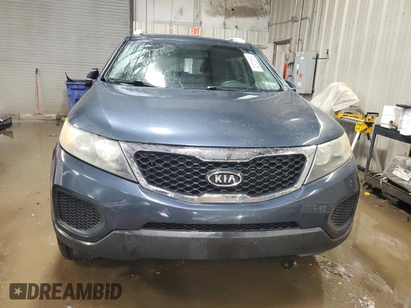 2011 Kia Sorento LX with VIN 5XYKT4A25BG100700, listed as a Copart auction lot 50430305 with 134,764 mi miles and Salvage Title. Bid and sale history available at DreamBid. Image 5.