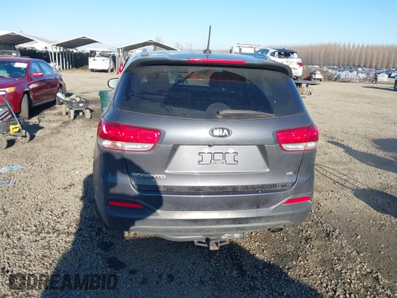 2018 Kia Sorento LX V6 with VIN 5XYPGDA54JG370844, listed as a IAAI auction lot 41412278 with 105,916 mi miles. Bid and sale history available at carsss.com. Image 16.