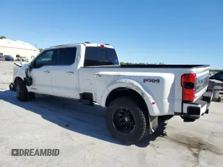 2024 Ford F-350 XL with VIN 1FT8W3DM5REC34294, listed as a Copart auction lot 81778104 with 8,767 mi miles and Salvage Title. Bid and sale history available at DreamBid. Image 3.