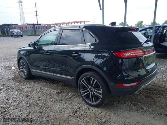 2015 Lincoln MKC with VIN 5LMTJ2AH3FUJ07208, listed as a IAAI auction lot 40050796 with 101,296 mi miles. Bid and sale history available at carsss.com. Image 3.
