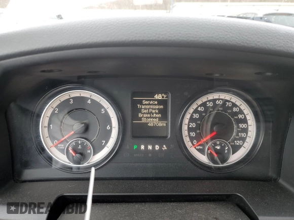 2017 Ram 1500 Tradesman z VIN 3C6JR6AG4HG591621, wystawiony jako Copart lot #43058735 z przebiegiem 48 708 mil mil oraz Szkoda całkowita • Salvage title. Historia ofert i sprzedaży dostępna na DreamBid. Obrazek 9.