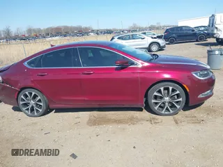 2015 Chrysler 200 C z VIN 1C3CCCEG8FN598172, wystawiony jako IAAI lot #42077144 z przebiegiem 130 717 mil mil oraz . Historia ofert i sprzedaży dostępna na DreamBid. Obrazek 13.