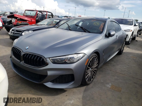 2022 BMW 8 Series 840i z VIN WBAGV2C03NCH48934, wystawiony jako Copart lot #62350752 z przebiegiem Nie podano mil oraz . Historia ofert i sprzedaży dostępna na DreamBid. Obrazek 2.