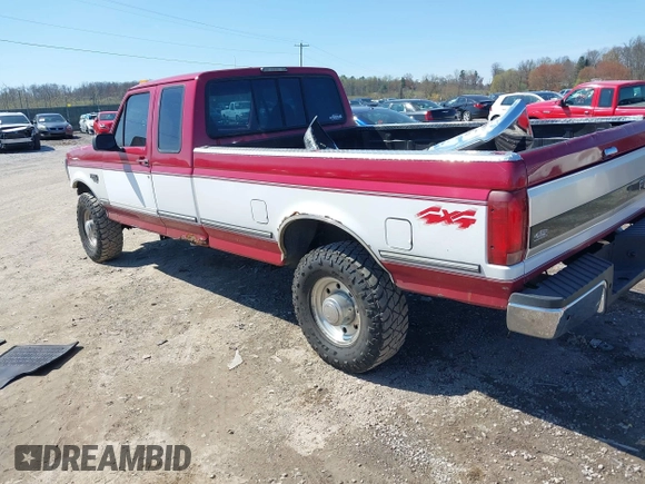 1995 Ford F-250 with VIN 1FTHX26FXSKA04618, listed as a IAAI auction lot 42005763 with 365,853 mi miles. Bid and sale history available at carsss.com. Image 3.