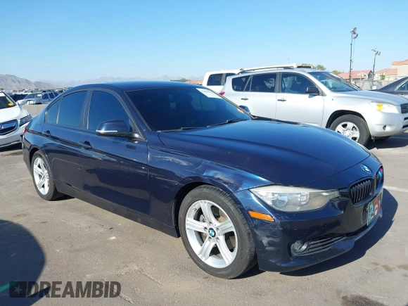 2014 BMW 3 Series 328i z VIN WBA3C1C58EK115326, wystawiony jako IAAI lot #42403532 z przebiegiem 135 348 mil mil oraz . Historia ofert i sprzedaży dostępna na DreamBid. Obrazek 6.