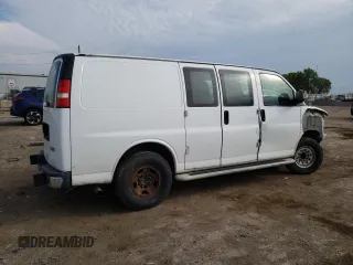 2015 GMC Savana Cargo z VIN 1GTW7FCF2F1904640, wystawiony jako Copart lot #71455204 z przebiegiem 131 854 mil mil oraz Szkoda całkowita • Salvage title. Historia ofert i sprzedaży dostępna na DreamBid. Obrazek 3.