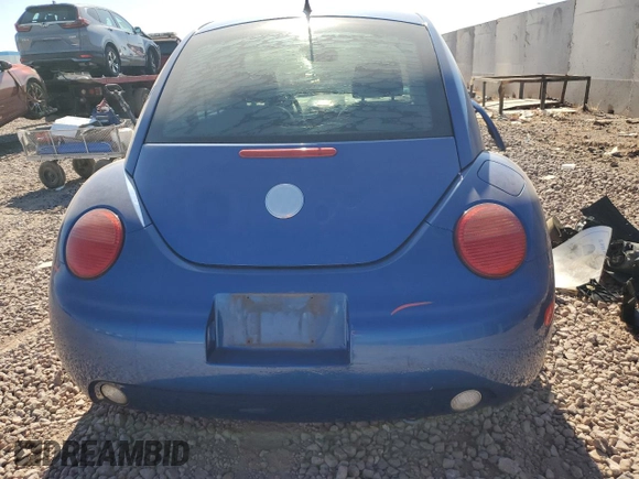 2004 Volkswagen New Beetle Coupe GLS with VIN 3VWCR31C94M419400, listed as a Copart auction lot 81770214 with 161,936 mi miles and Salvage Title. Bid and sale history available at carsss.com. Image 6.