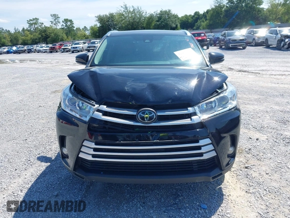 2018 Toyota Highlander SE with VIN 5TDKZRFH3JS549805, listed as a IAAI auction lot 42603465 with 85,547 mi miles and . Bid and sale history available at DreamBid. Image 12.