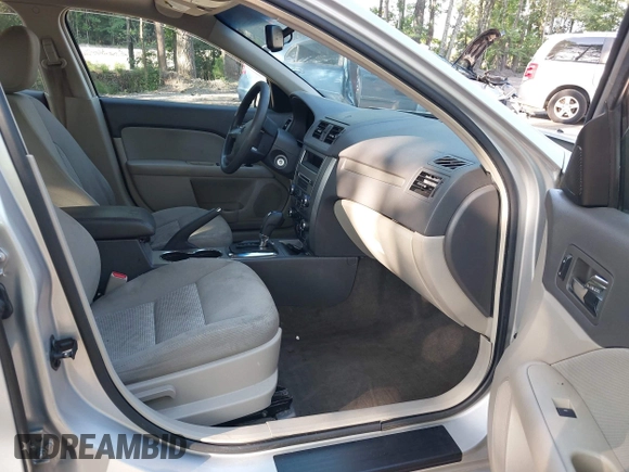2010 Ford Fusion SE with VIN 3FAHP0HA0AR279436, listed as a IAAI auction lot 42627235 with 190,666 mi miles and . Bid and sale history available at DreamBid. Image 5.