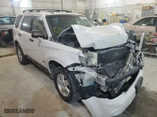 2008 Ford Escape XLT with VIN 1FMCU93Z78KE20978, listed as a Copart auction lot 68753392 with 239,765 mi miles and Non Repairable. Bid and sale history available at carsss.com. Image 1.